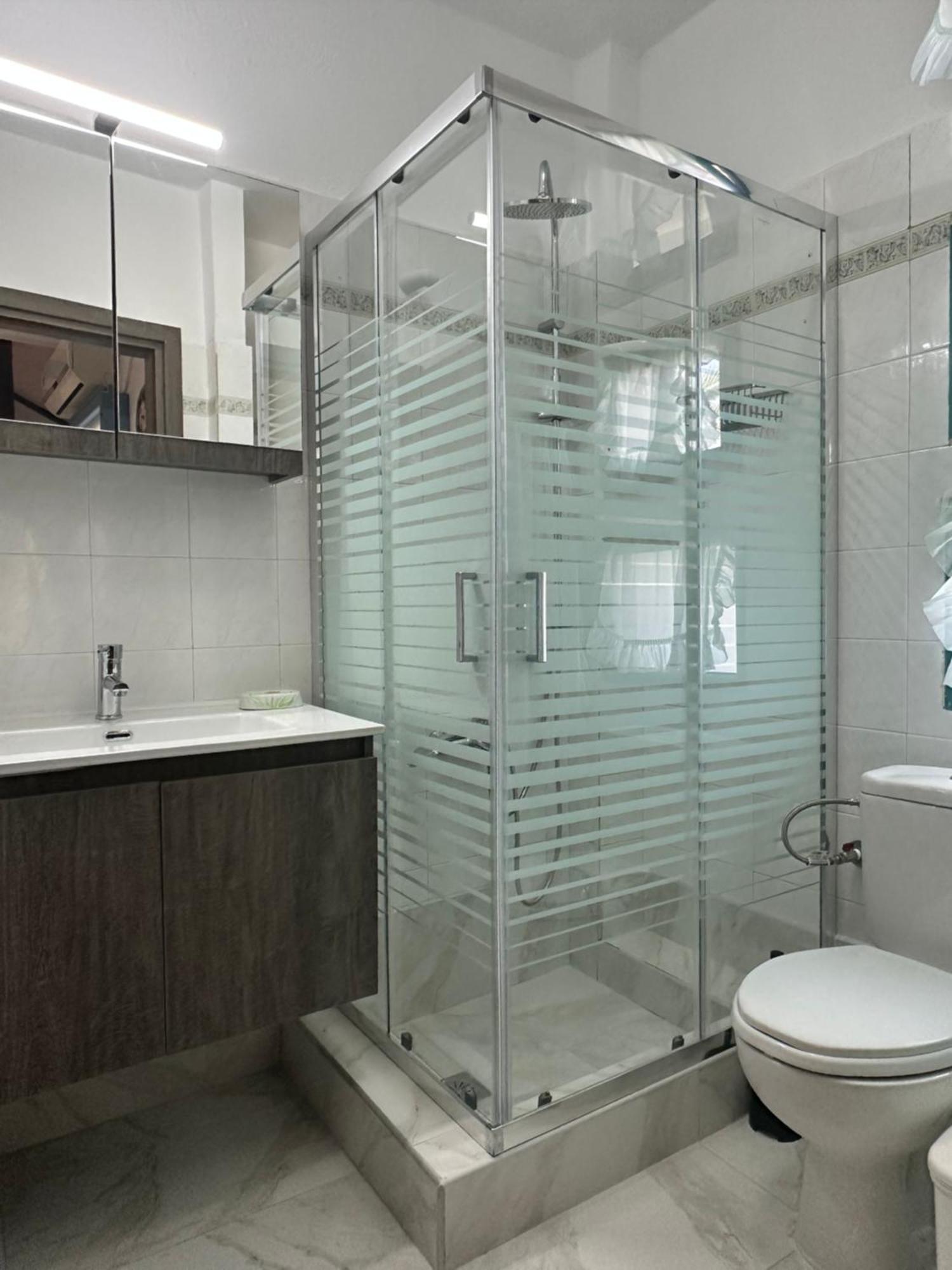 Emerald Seaside Apartment In Pefkohori بيفكوهوري المظهر الخارجي الصورة